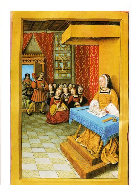 Bladzijde uit een bundel waarin een briefwisseling wordt gepresenteerd tussen Anne en haar gemaal koning Lodewijk. In de deuropening wachten boodschappers op de brief. begin 16e eeuw, Bourdichon, handschriftverluchting.