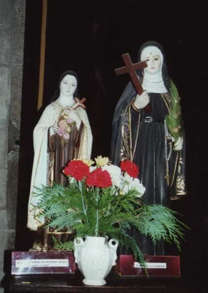 links: Theresia van Lisieux; rechts: Rita van Cascia.