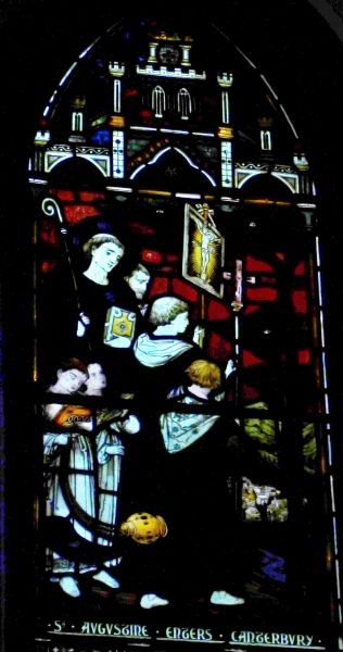 Augustinus trekt in processie op naar koning Ethelbert.