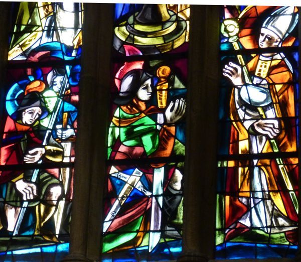 'De situatie in het land der Friezen keerde zich pas ten gunste van het Evangelie toen Karel Martel aan Redbad en de Friezen een beslissende nederlaag toebracht. Nu trok Willibrord met een aantal gezellen het land der Friezen in en verkondigde het Evangelie.'. (Willibrord zegent Karel Martel)